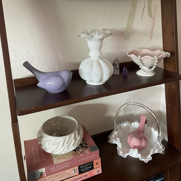 Fenton White Milk Glass Basket with Clear Handle - Picture 4 of 4